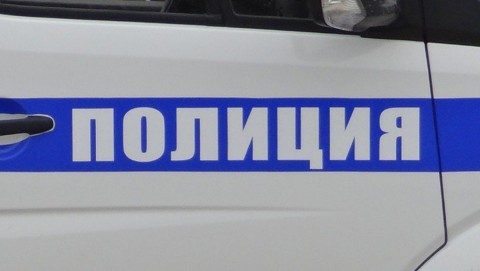 в Воробьевском районе полицейскими устанавливаются обстоятельства ДТП, в котором пострадали два человека
